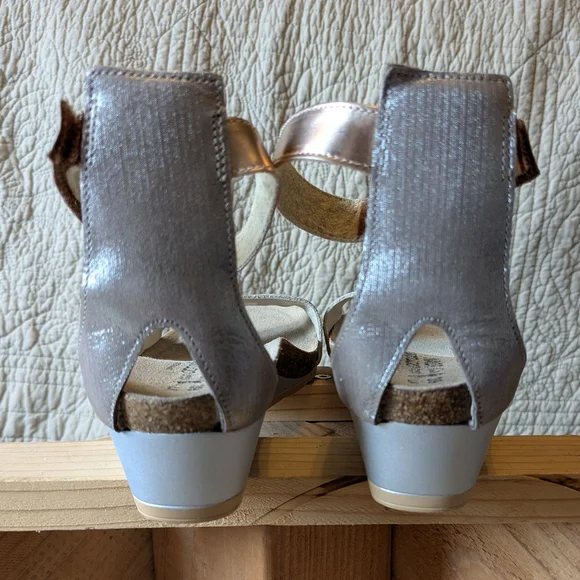 Naot Pixie Women's Sandals with Ankle Strap - Picture 4 of 6